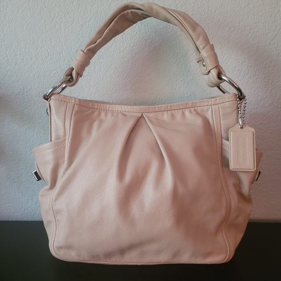 Coach Handbags - Vintage Coach Parker Hobo Handbag